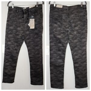 NWT Zara Boys green camo pants. Size 13/14.